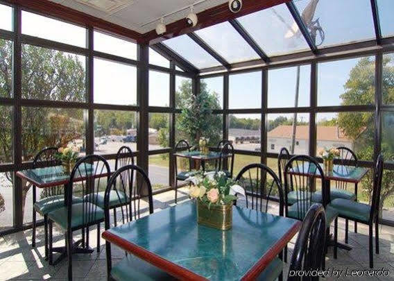 فندق كوالتيي إن Russellville المظهر الخارجي الصورة