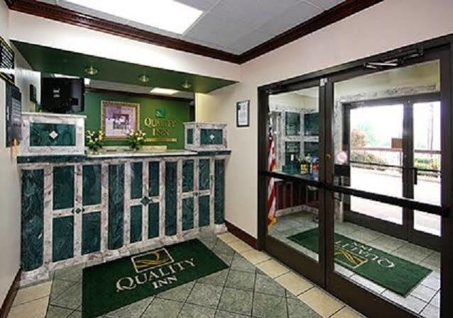 فندق كوالتيي إن Russellville المظهر الخارجي الصورة